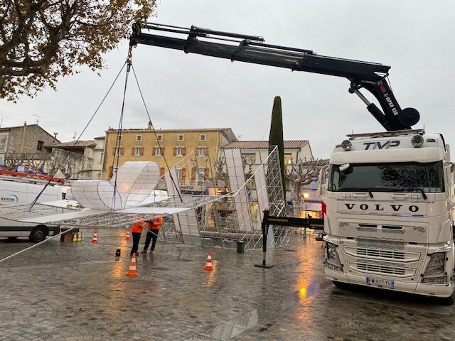 Transport des décorations de Noël